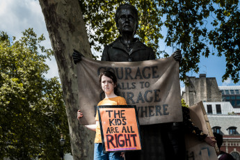 Under the sun of Parliament Square there’re thousands of signs: “The kids are all right”, “Where the fuck is the government”. Ivy, a student said: “ I’m here because I don’t think it makes sense to have an education if there’s no future...I’m so frustrated knowing that the only people who really care are those who can’t vote...”. London, May 24, 2019.